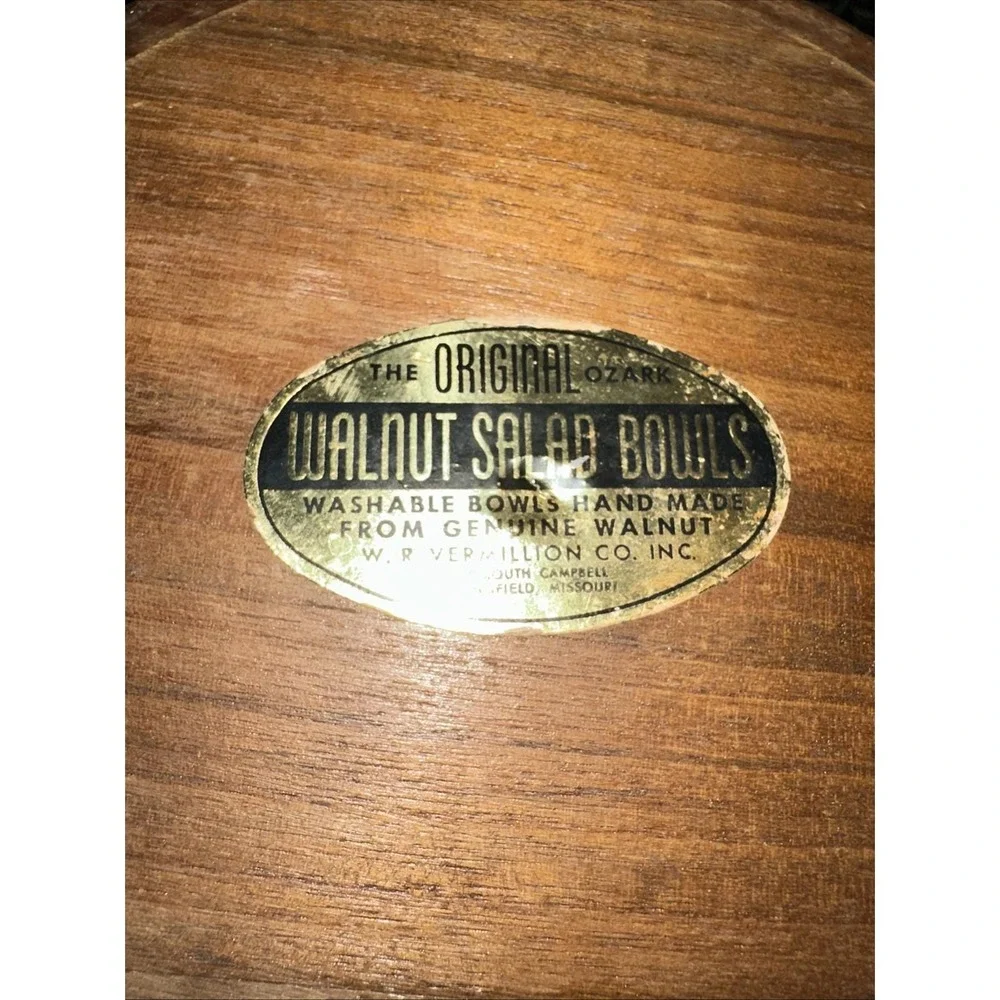 Walnut Salad Bowls this vintage